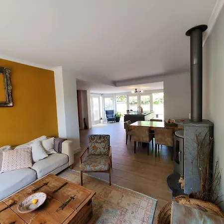 Spacious House In The Heart Of * Ulvenhout
