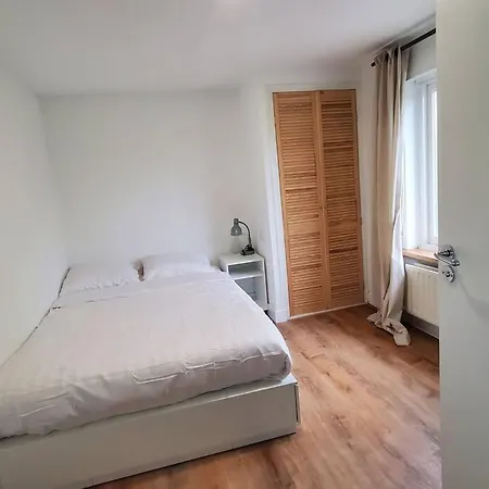 Spacious House In The Heart Of *