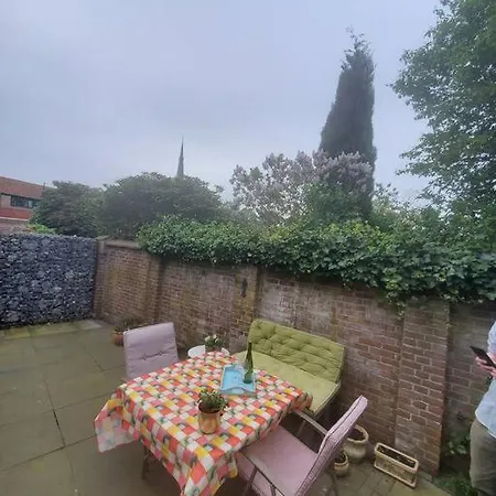 Spacious House In The Heart Of Prázdninový dům *